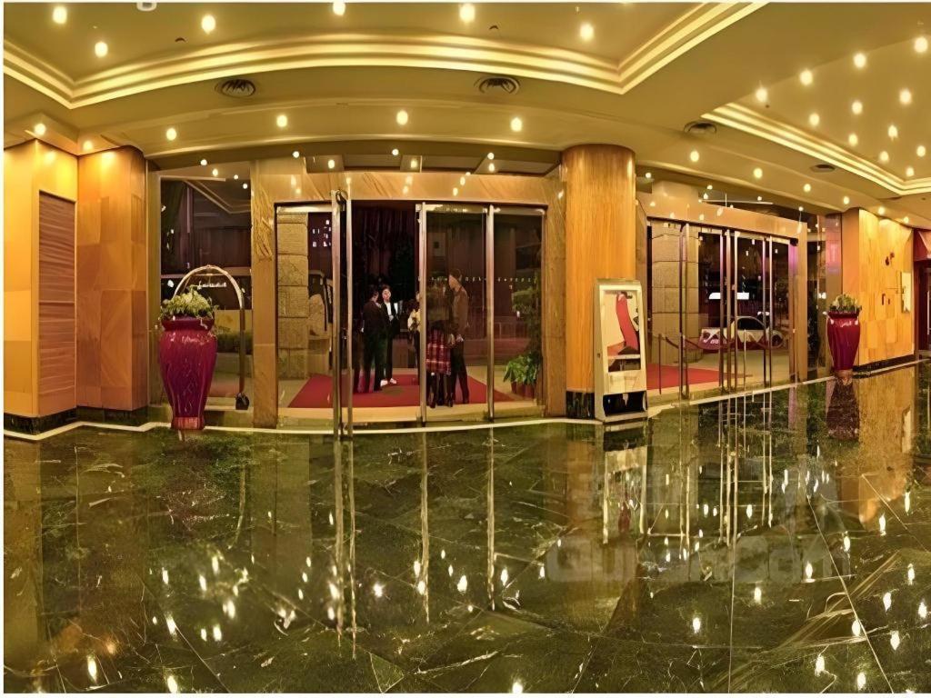 Golden Lustre Hotel Šen-čen Exteriér fotografie